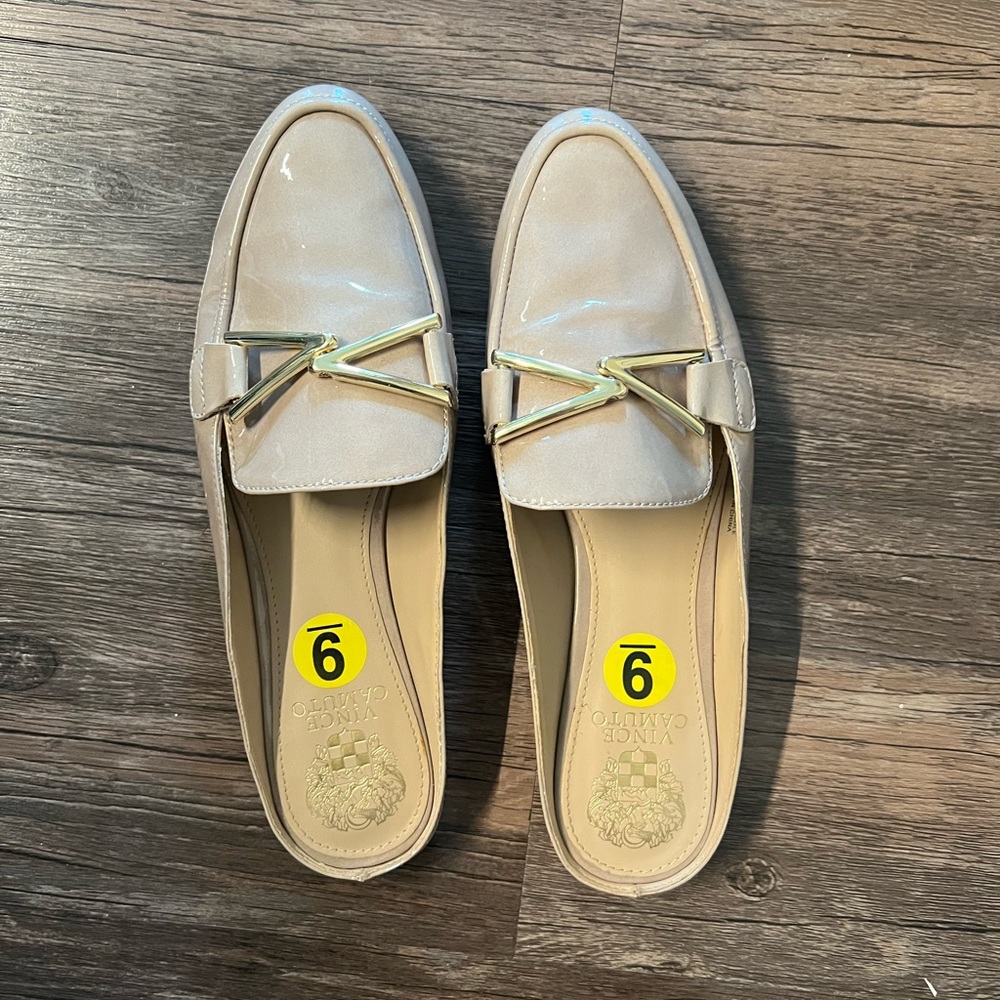 Vince Camuto mules (flat)